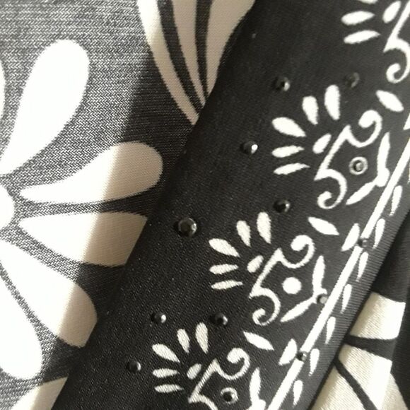 Apt 9 short sleeve top Size large - Picture 5 of 5